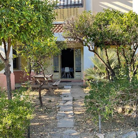 Villa La Provence อิแยร์ ภายนอก รูปภาพ