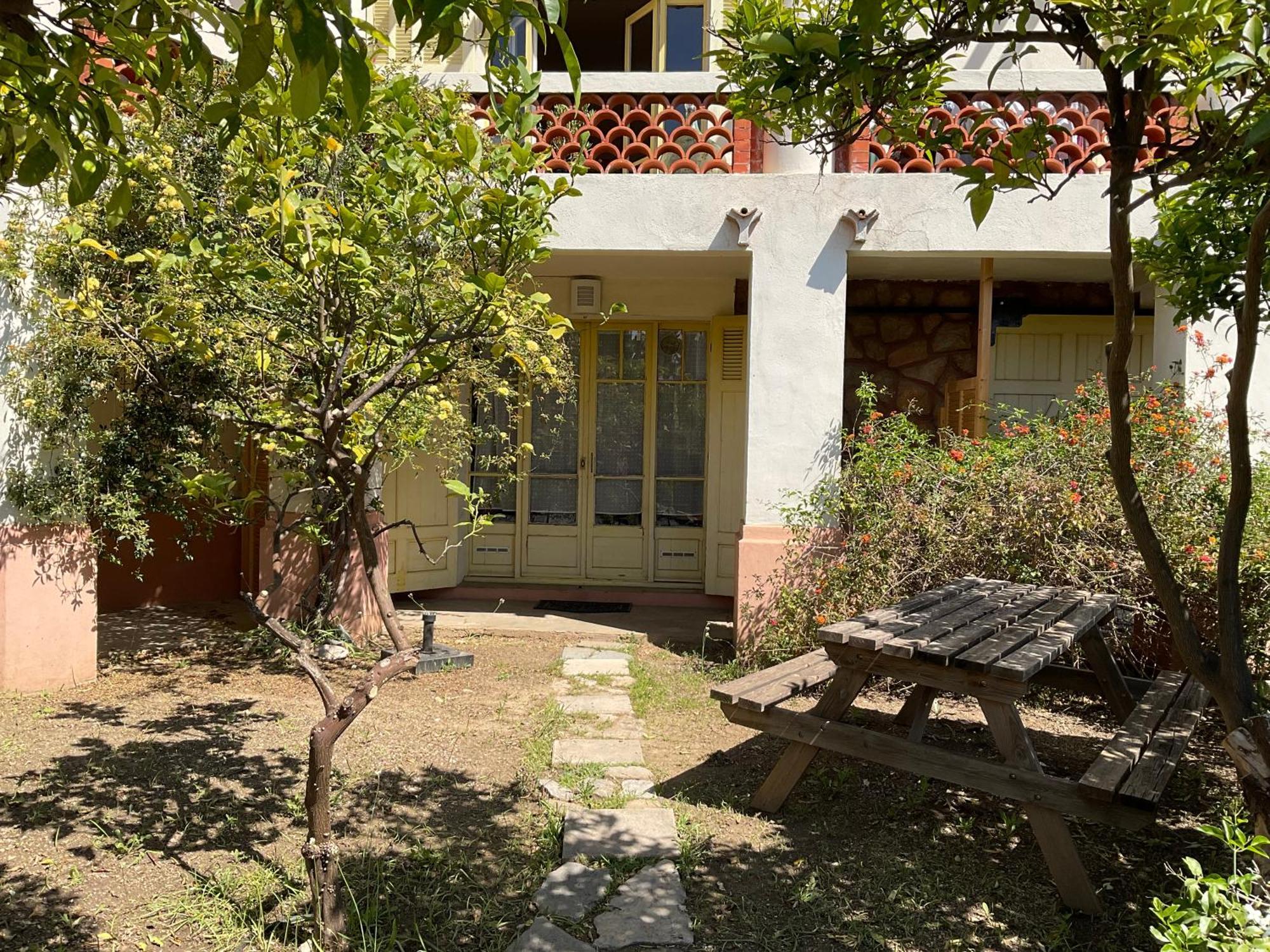 Villa La Provence อิแยร์ ภายนอก รูปภาพ