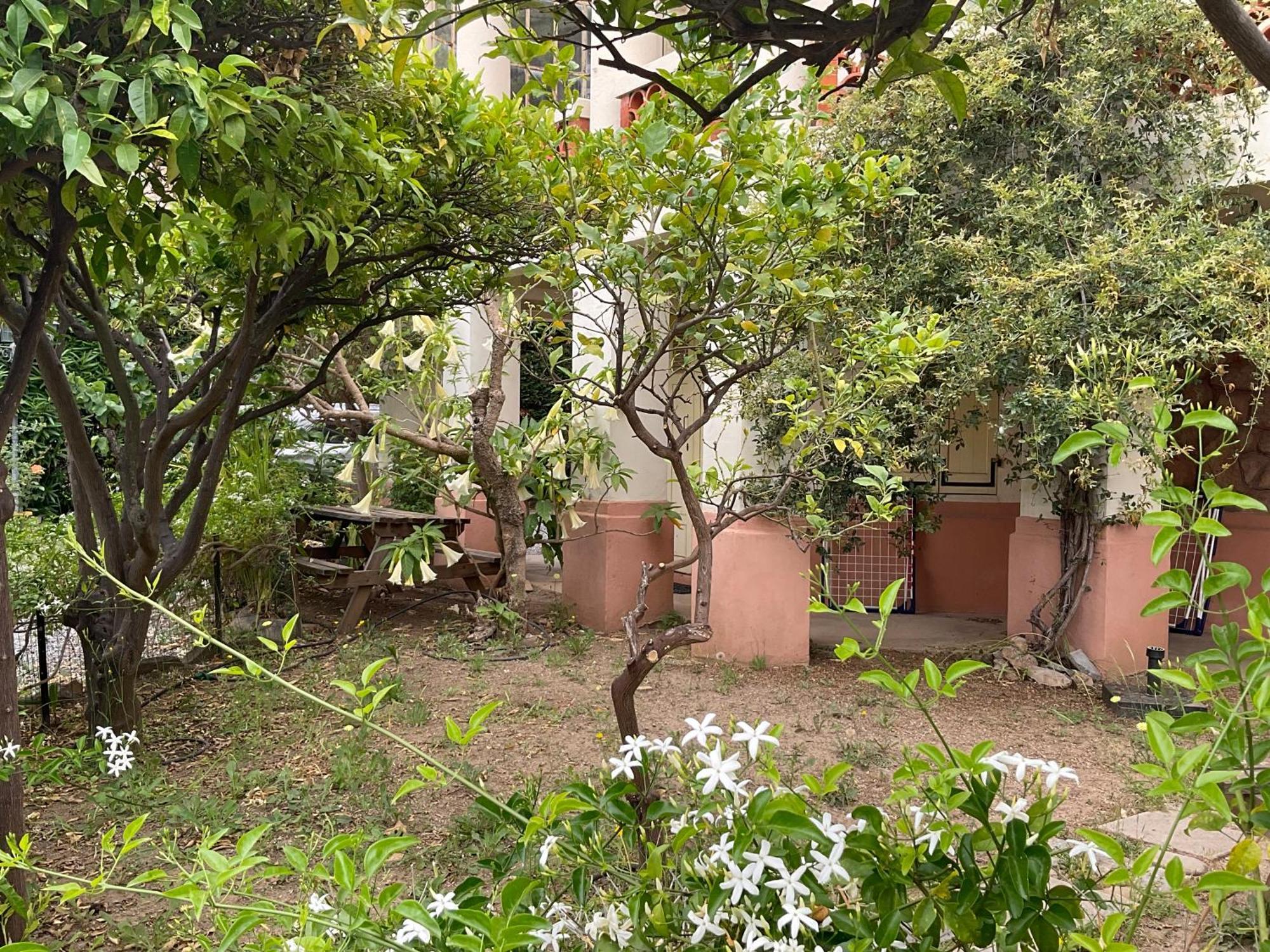 Villa La Provence อิแยร์ ภายนอก รูปภาพ
