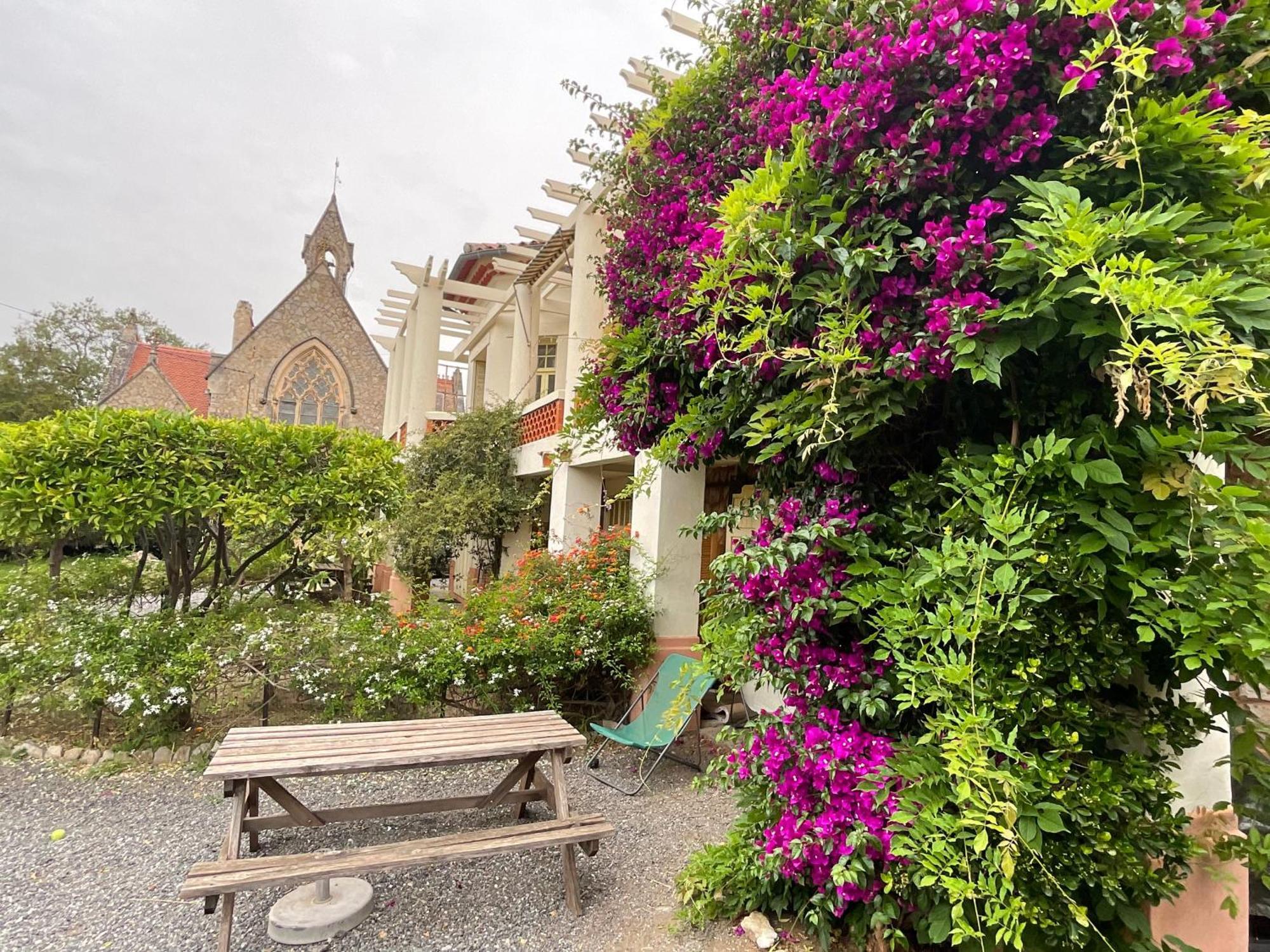 Villa La Provence อิแยร์ ภายนอก รูปภาพ