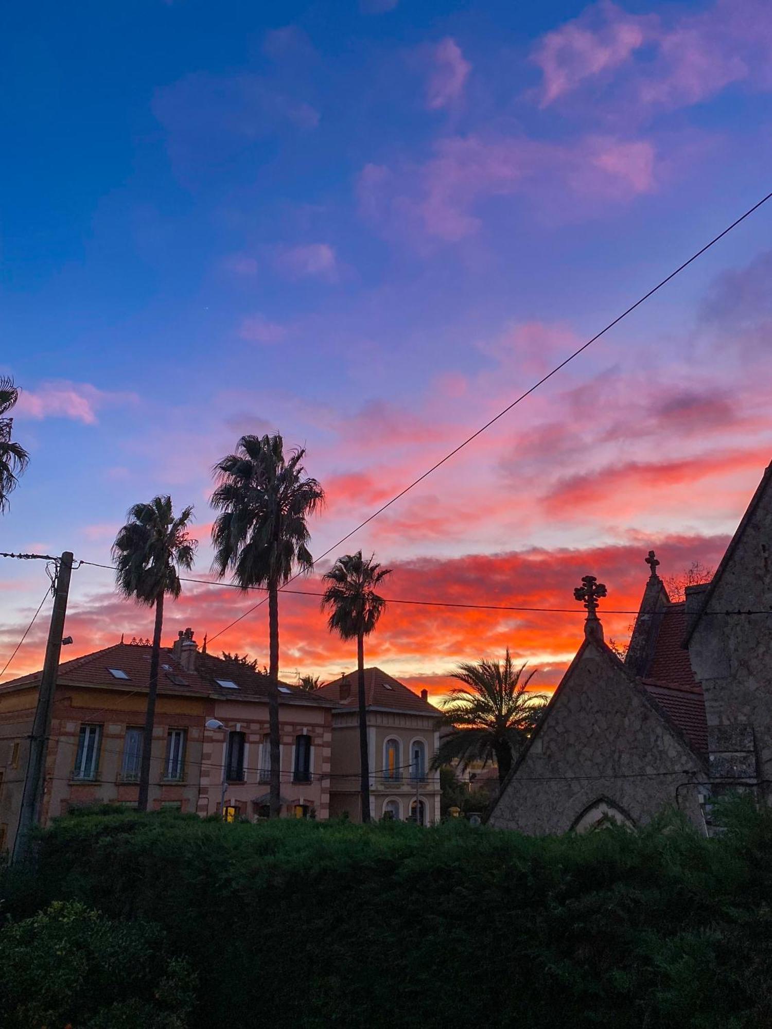 Villa La Provence อิแยร์ ภายนอก รูปภาพ